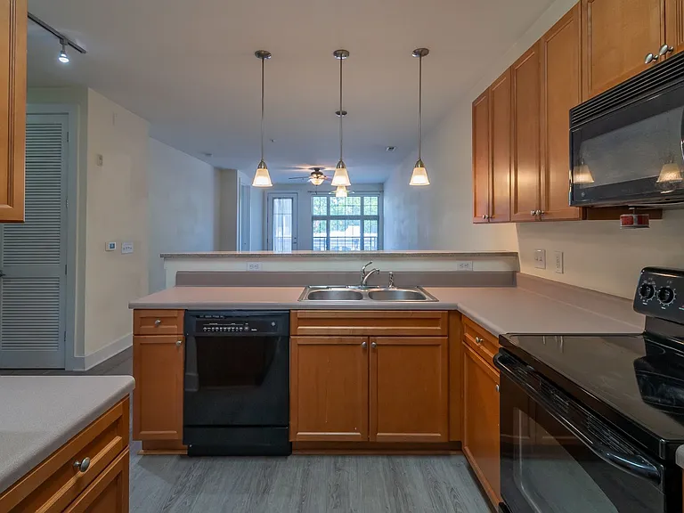 1101 W 1st St #208 — Photo 16