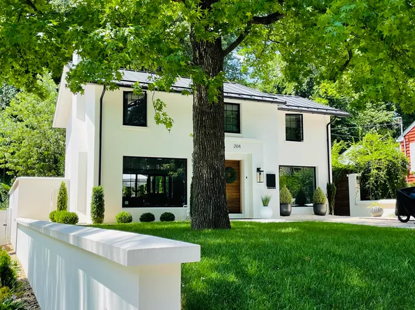 204 Datura Dr, Pittsburgh, PA 15235