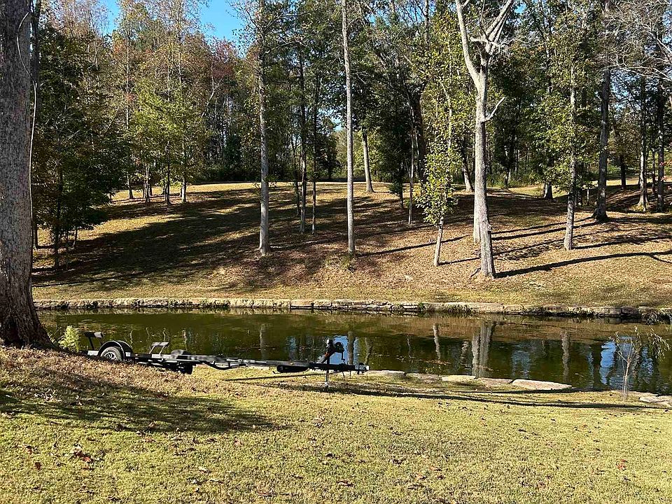 2nd image of 21 County Road 30