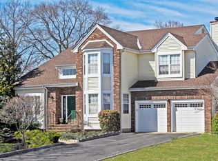 47 Oakland Rd, Old Bridge, NJ 08857