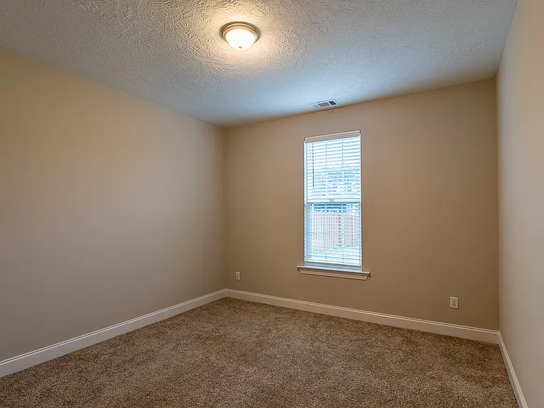 453 Arrowwood Dr — Photo 14