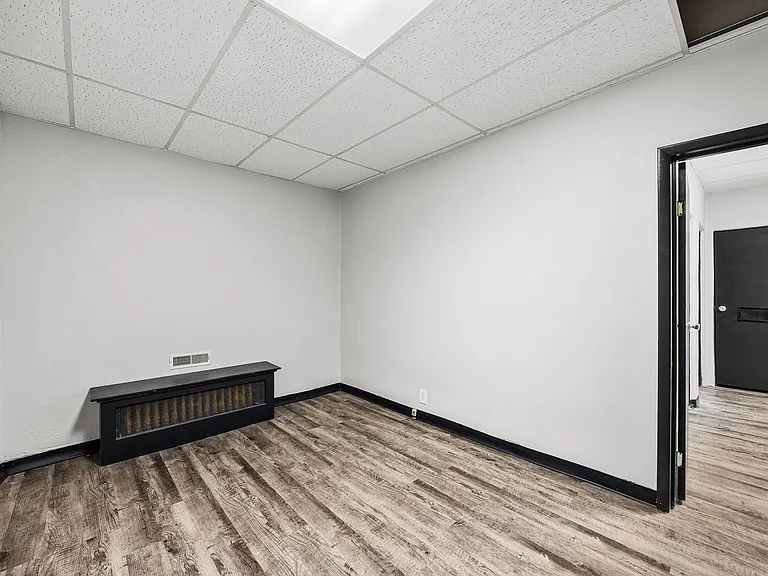 310 N Michigan St #205 — Photo 11