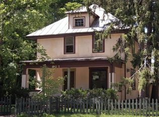 821 Birch St, Baraboo, WI 53913