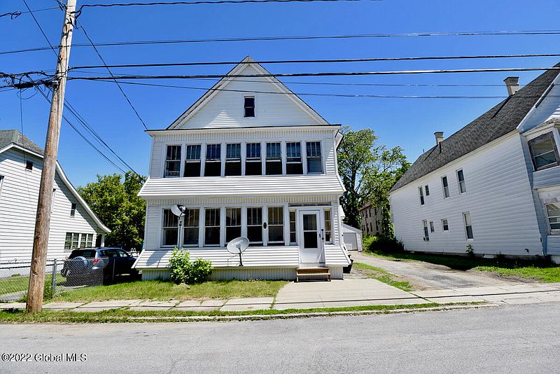 3rd image of 48 Milton Avenue
