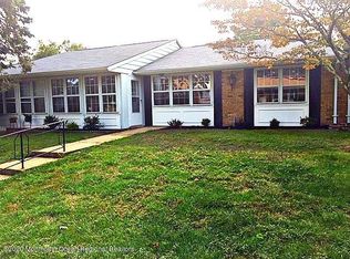 3B Cambridge Cir, Manchester, NJ 08759