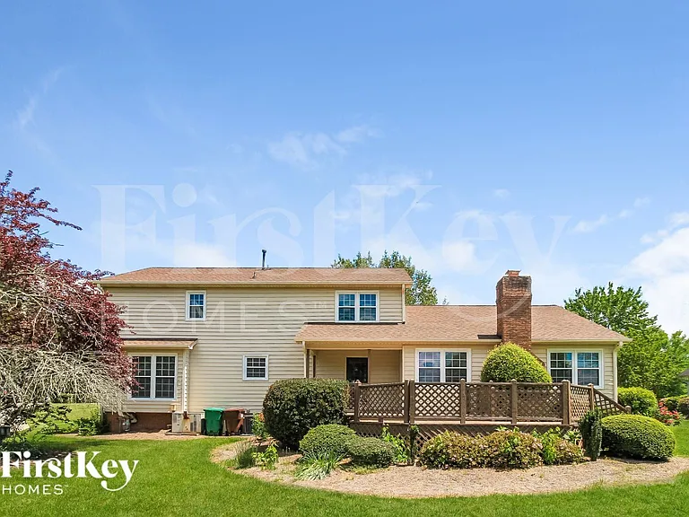 2105 Mirus Ct — Photo 15