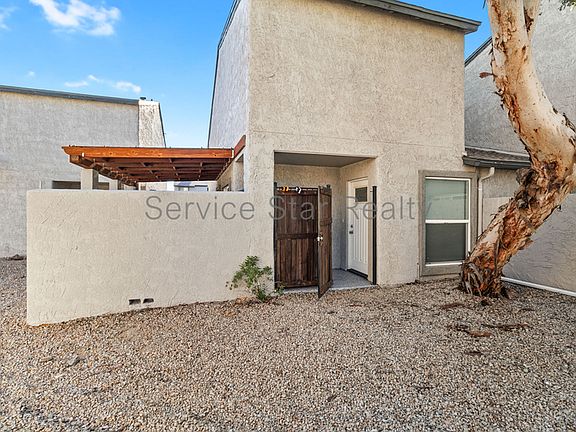 2nd image of 15411 N 2nd Pl