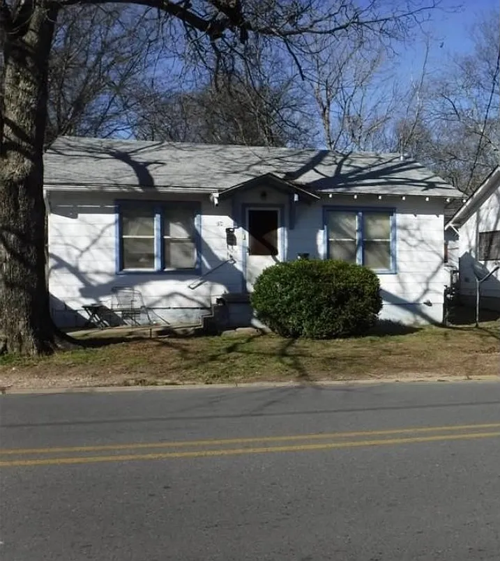 204 Alcorn Street — Photo 1