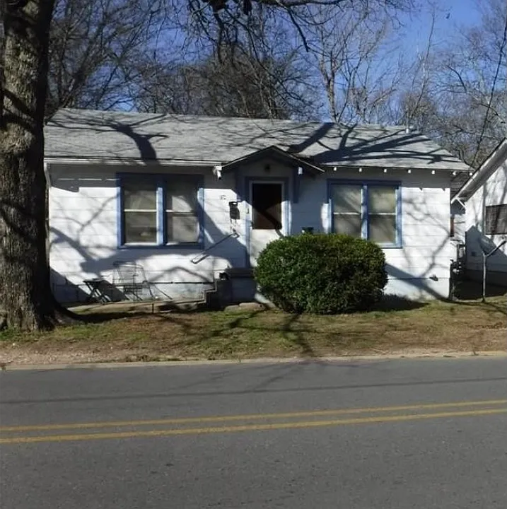 204 Alcorn St