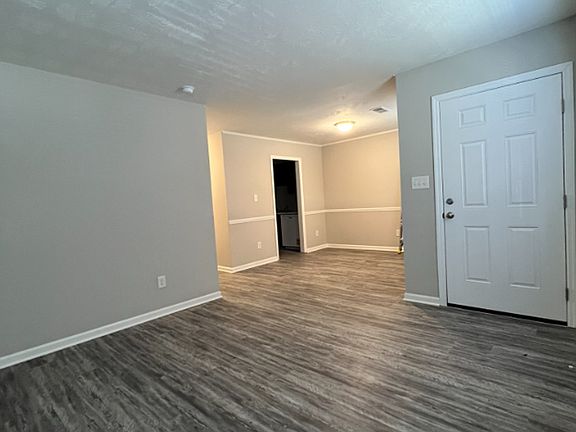4th image of 101A Orange Ct #-102a