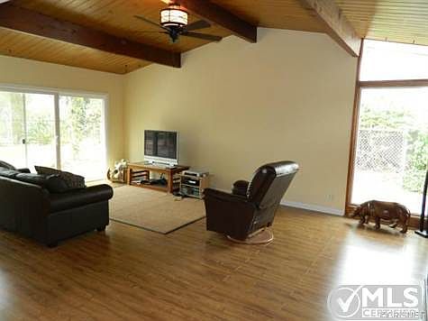 4th image of 10721 Wheatland Ave