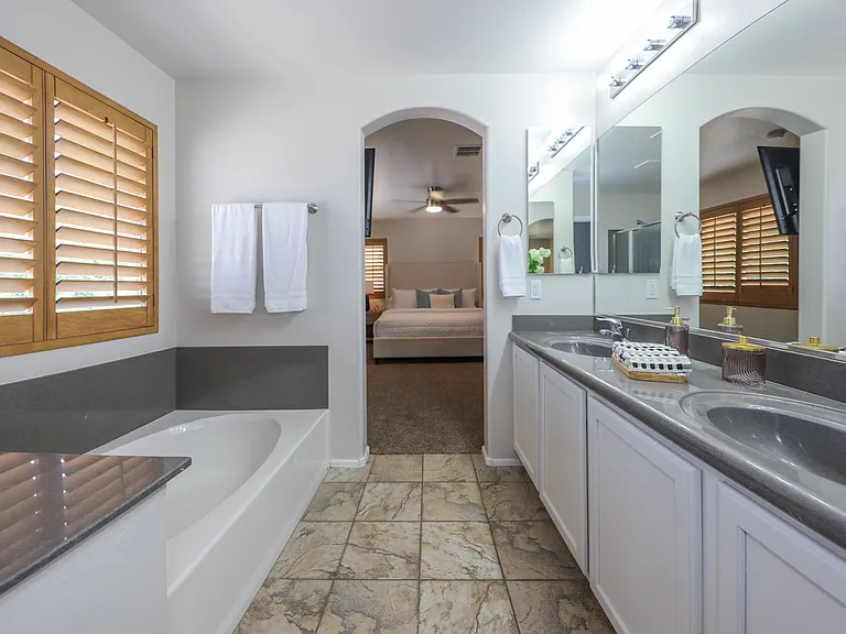 1680 W Homecoming Way — Photo 25