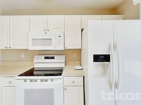 4th image of 6739 Summer Haven Dr