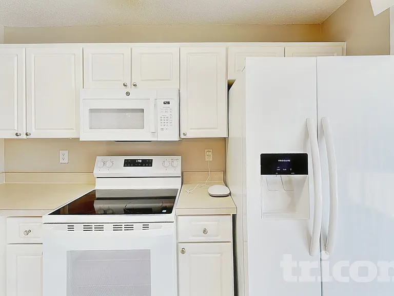 6739 Summer Haven Dr — Photo 4
