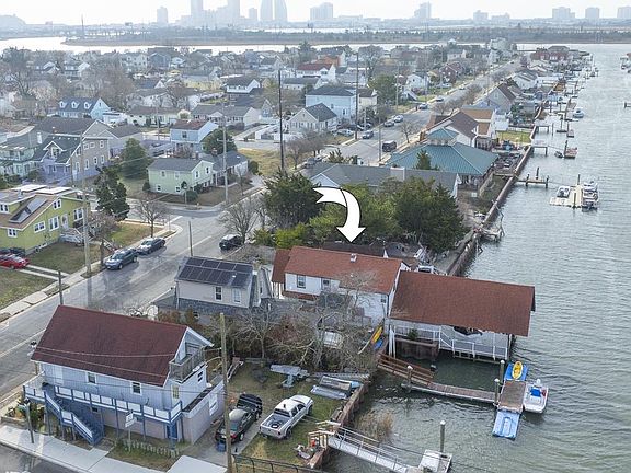 5th image of 1907 Kuehnle Ave