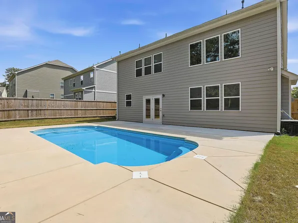 30 Braemore Ln, Newnan, GA 30263