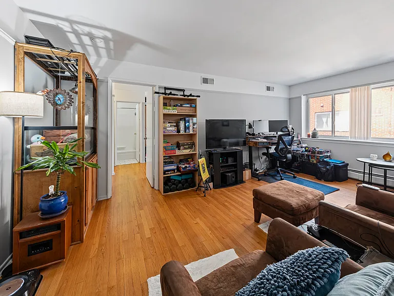 6122 N Winthrop Ave #400 — Photo 7