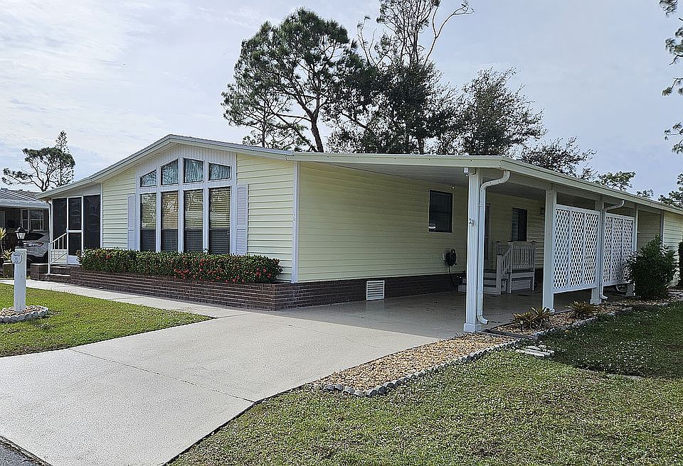 1st image of 2621 Macon Cir