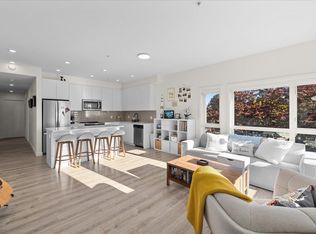 610 Brantford St #402, New Westminster, BC V3M1W7