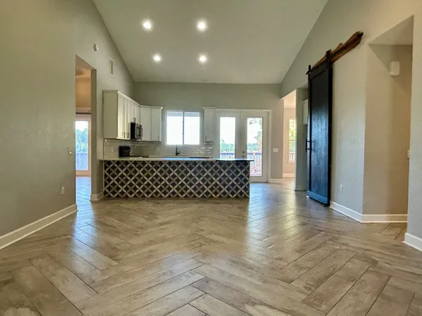1027 Campbell Ave, Lake Wales, FL 33853