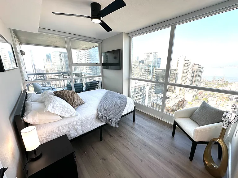 300 W Beech St #2202 — Photo 19
