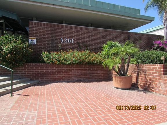 2nd image of 5301 Balboa Blvd #5