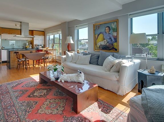 2nd image of 317 16th St APT 5B