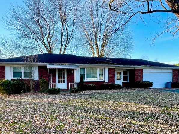 17 N Foster Rd, Jackson Center, PA 16133