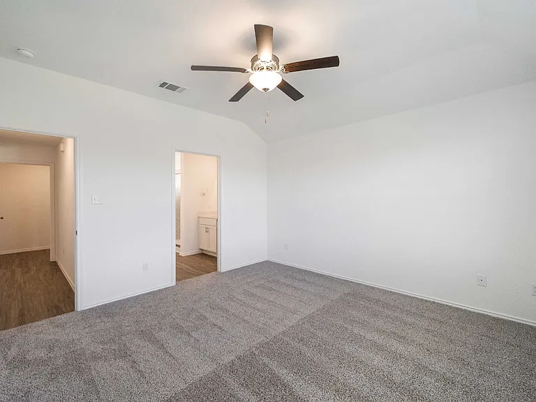 102 Sebring Cir — Photo 20