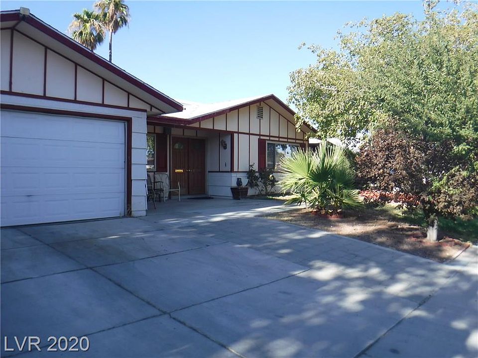 1st image of 4568 Bennett Dr