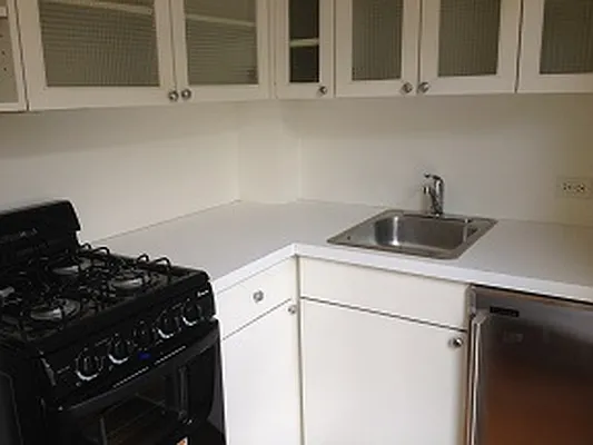 Rented by Maison International | media 22