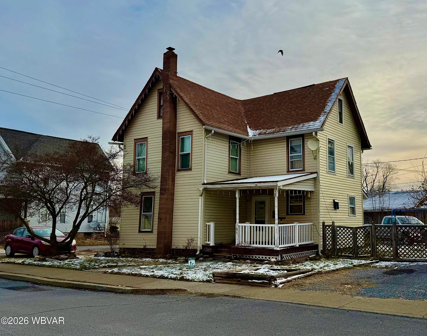106 N Lincoln Ave photo 1