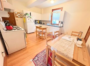 31 Temple St #B, Somerville, MA 02145