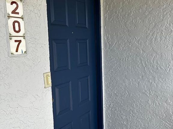 2nd image of 1720 Murrell Rd APT 207
