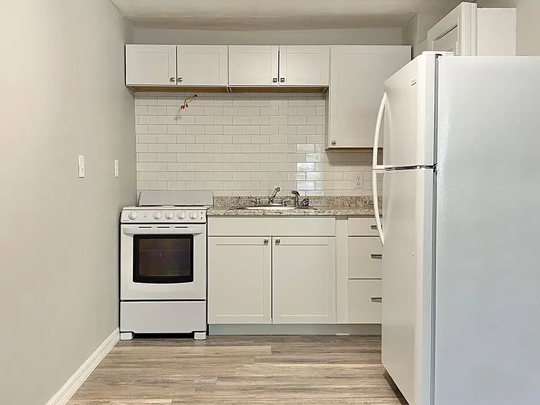 4921 29th Ave S #8 — Photo 3