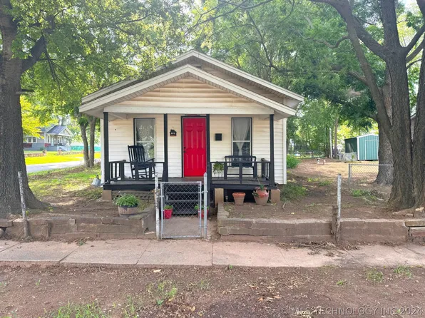 501 S Poplar St, Bristow, OK 74010