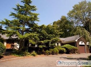 1112 Cove Edge Rd, Oyster Bay Cove, NY 11791