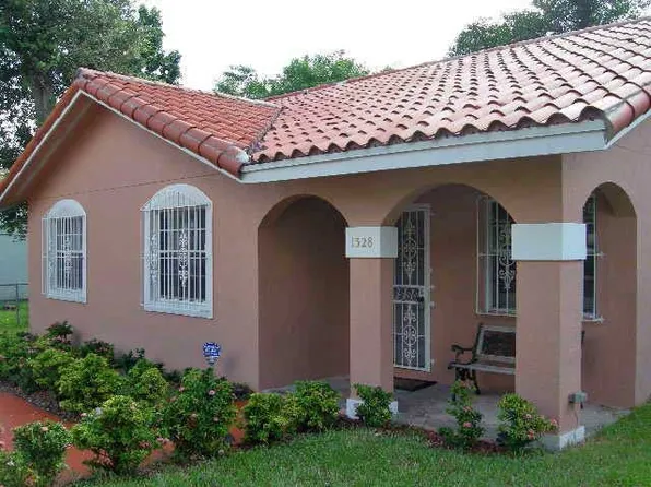 1328 NW 59th St, Miami, FL 33142