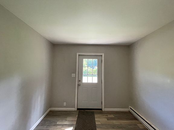 4th image of 671 Howards Creek Rd #4