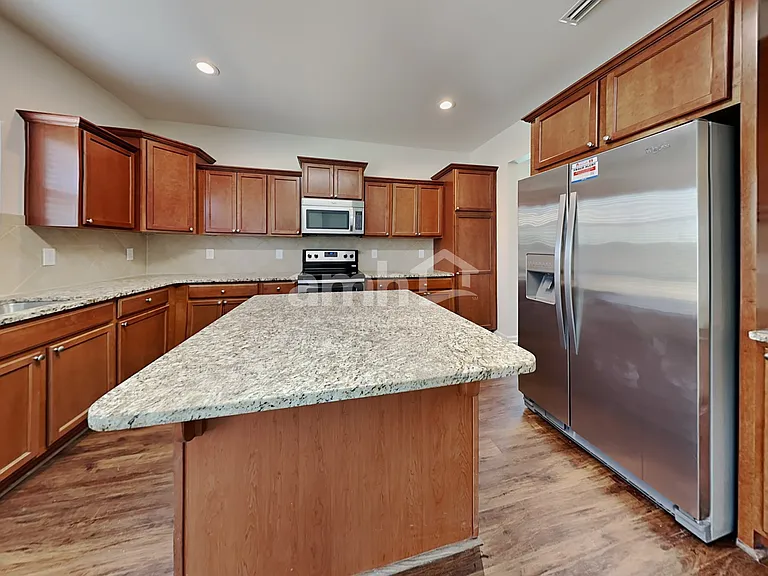 4335 Lochurst Dr — Photo 4