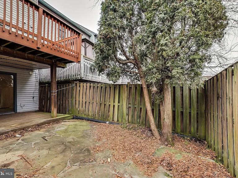 20488 Summersong Ln — Photo 34