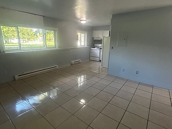 2nd image of 500 West St #2