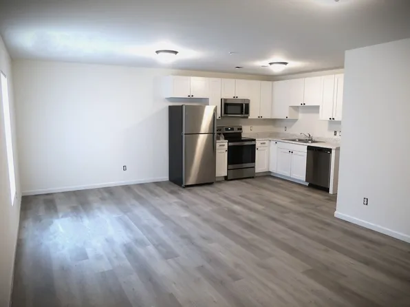 Quail Run Apartments and Townhomes