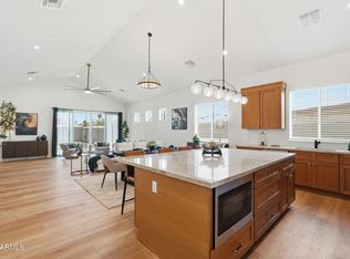 2009 E Don Carlos Ave, Tempe, AZ 85281