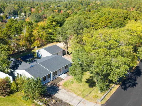 20 Nicholas Ave, Plymouth, MA 02360