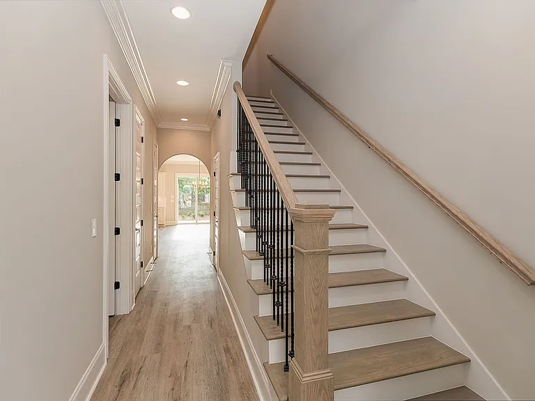 437 Sanders St #3 — Photo 4