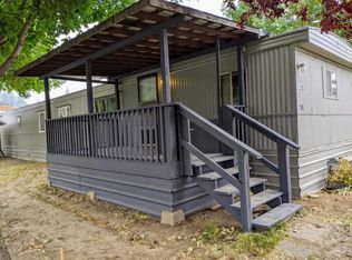 8214 W Meadow Brook Cir, Rathdrum, ID 83858