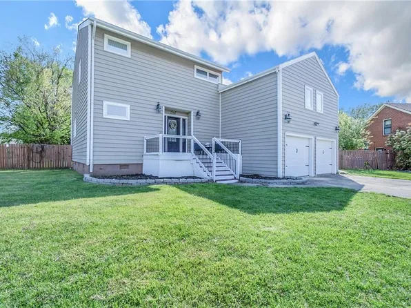 1561 Waterside Dr N, Chesapeake, VA 23320