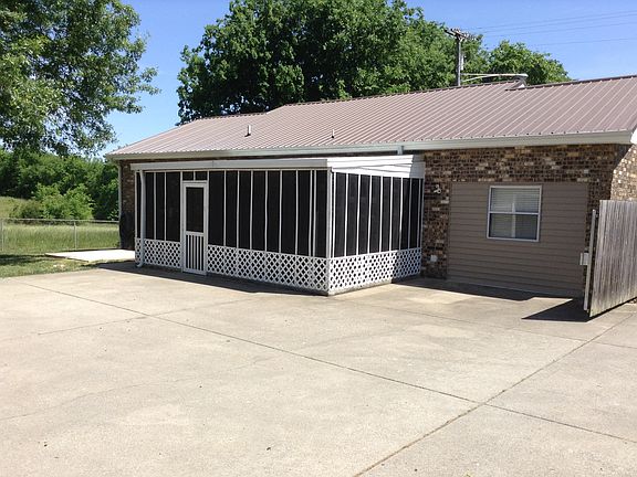 Screened patio 11 x 19