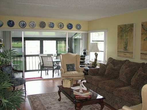 4th image of 13769 Date Palm Ct APT D